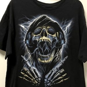 Hooded Skull Black T-shirt!